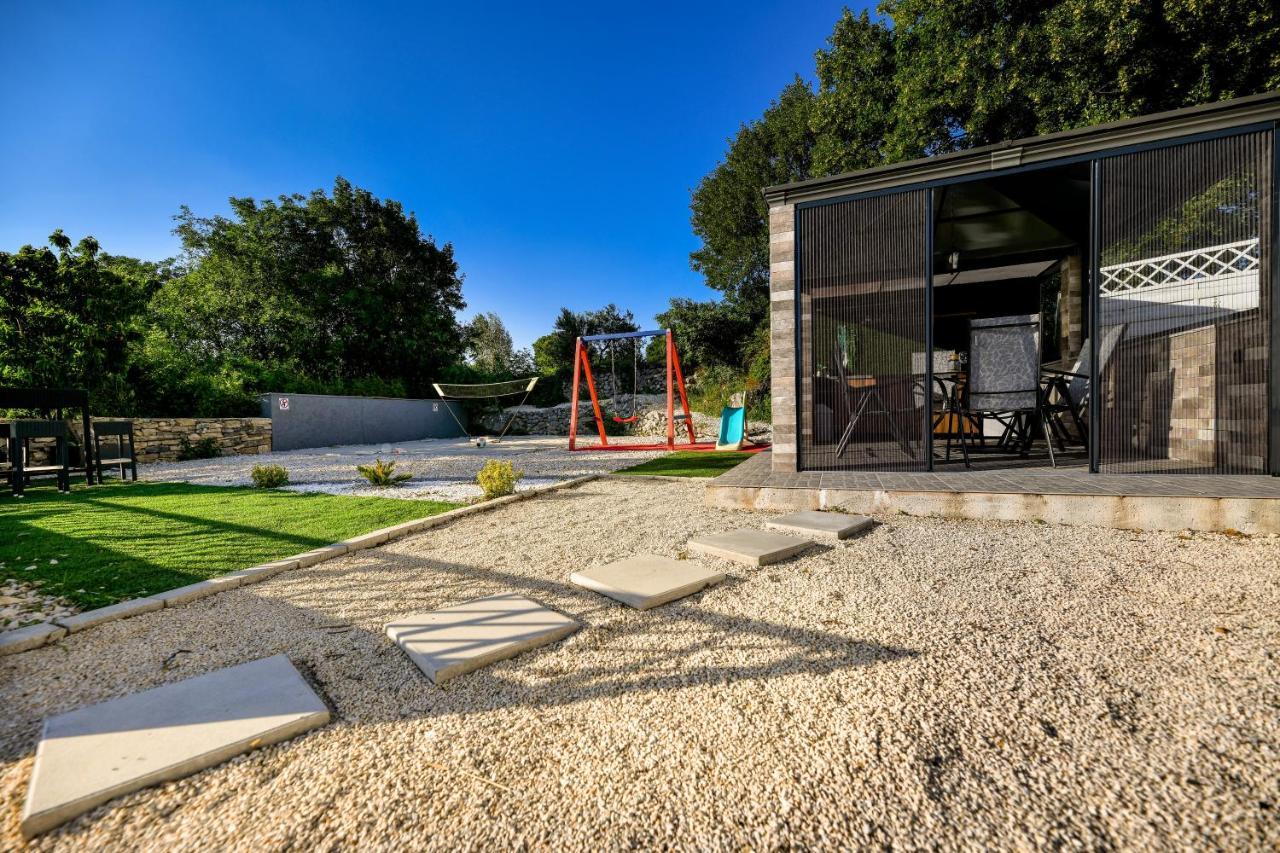 Luxurious Villa Natali Pridraga Luaran gambar