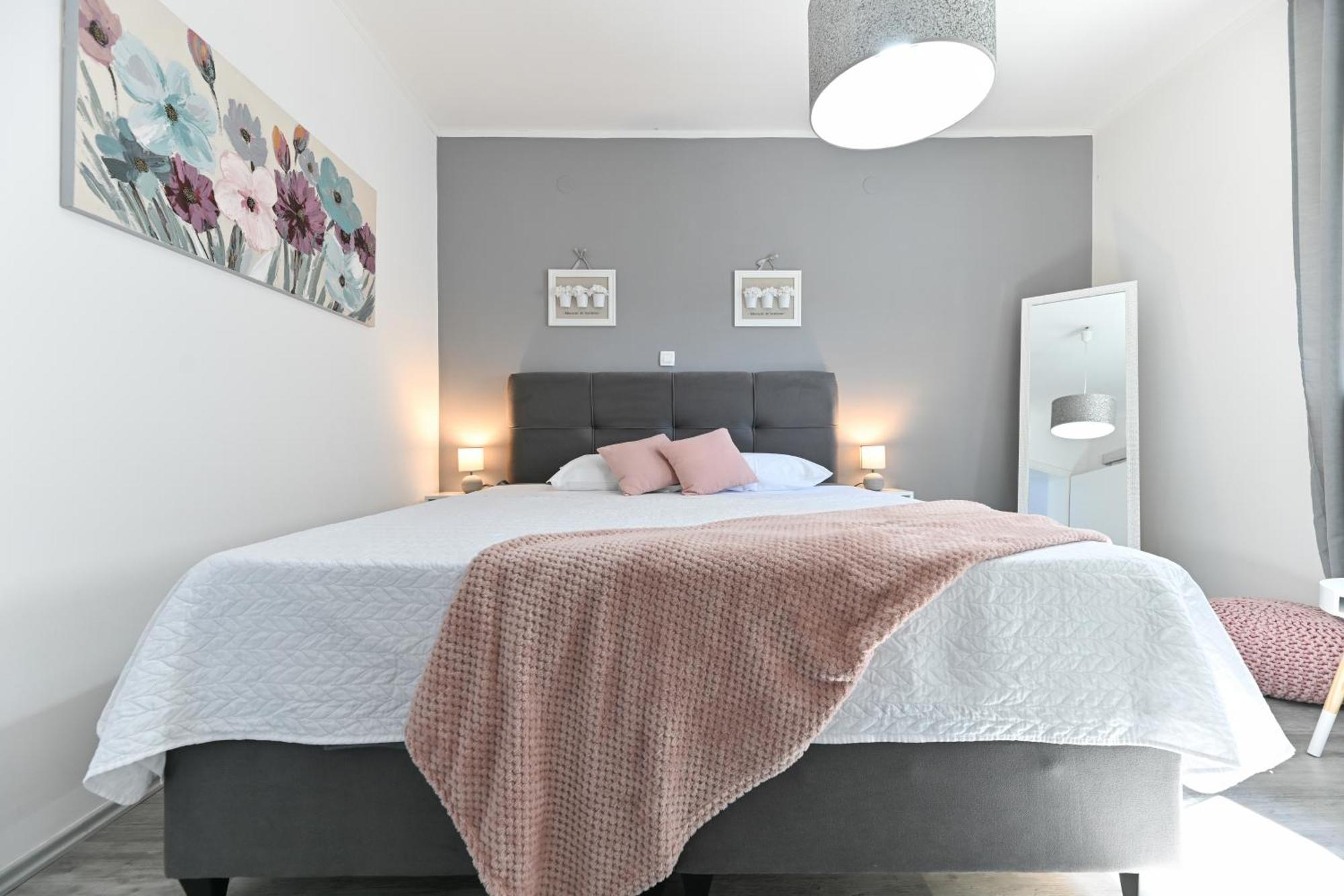 Luxurious Villa Natali Pridraga Luaran gambar