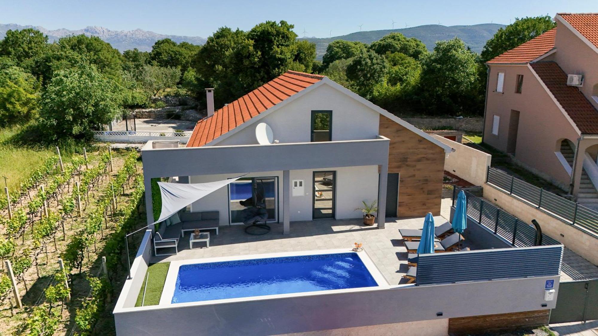 Luxurious Villa Natali Pridraga Luaran gambar