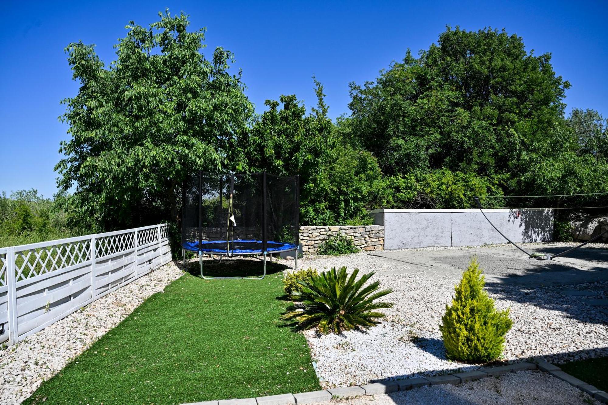 Luxurious Villa Natali Pridraga Luaran gambar